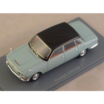 Triumph 2000 2.5 bleu clair - 1963     1/43