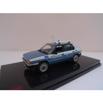 Alfa romeo 33 polizia autovelox bleu