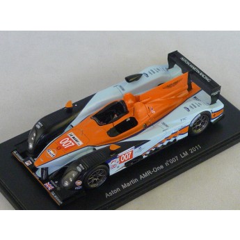 ASTON MARTIN AMR One Gulf n 007 Le Mans 2011 Mucke - Turner -   Spark 1/43 