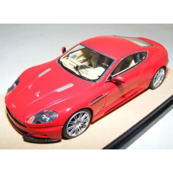 Aston Martin DBS coup baby blue ou rouge volcano ou argent ou aviemore bleu limit  20ex 1/43