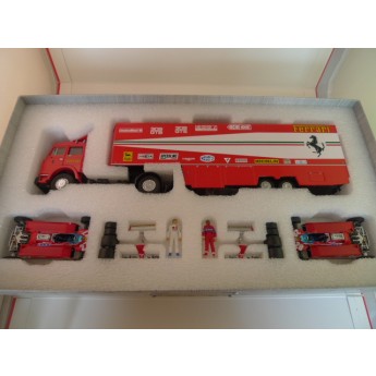 Ferrari 126 ck et ferrari Race Transporter Set Golden Edition Villeneuve - Pironi 1981  1/43