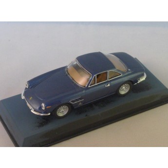 Ferrari 330 gtc bleu 1/43